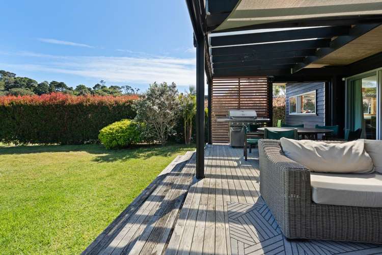 8 Coral Place Matapouri_10