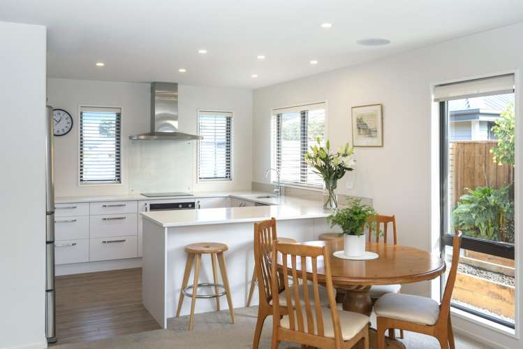 91 Carnaveron Drive Lincoln_3