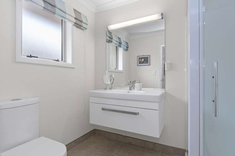 10 Furl Close Pyes Pa_7