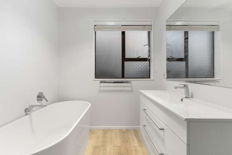 9 Pohutukawa Avenue_5