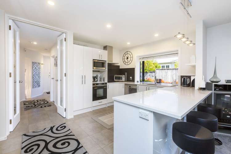 619- Fergusson Drive Trentham_2