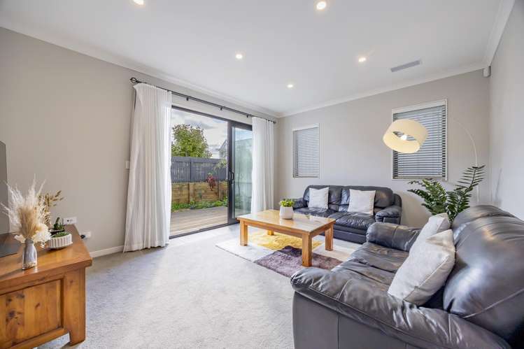18 Green Bamboo Road Hobsonville_6