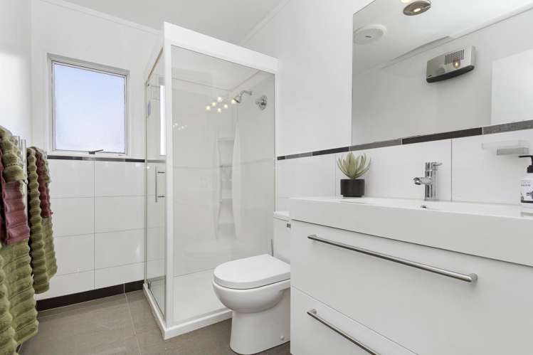 2/9 Tawa Street Tawa_16
