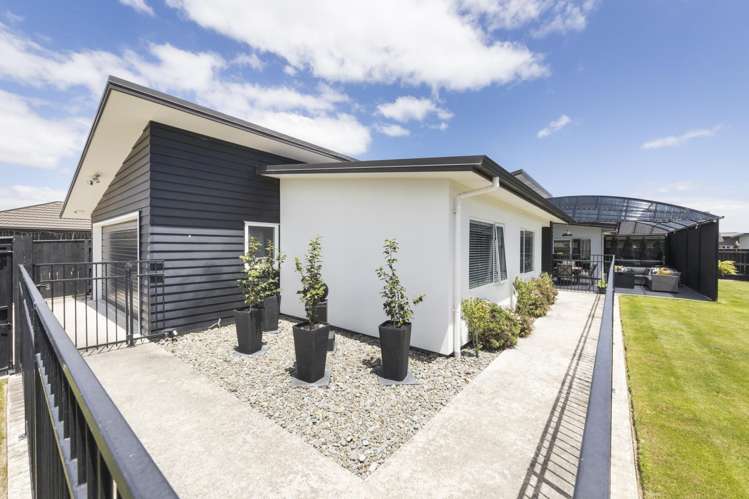 2 Morocco Terrace Kelvin Grove_17