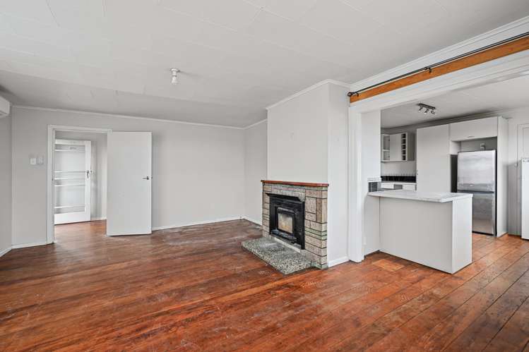 149 Clayton Road Mangakakahi_4