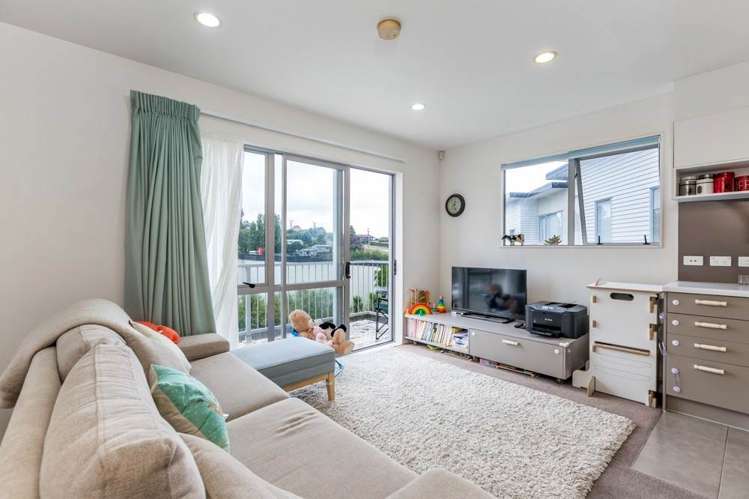 592H Whangaparaoa Road Stanmore Bay_3