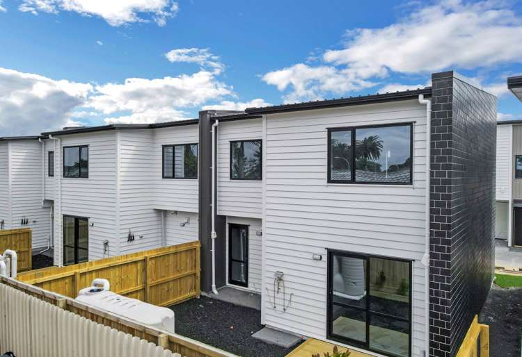 8 Malwa Lane Manurewa_8