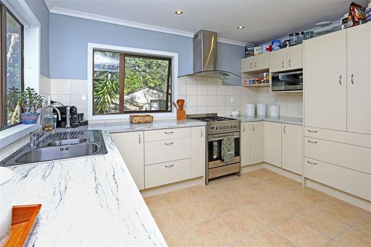 153 Everglade Drive Totara Heights_1