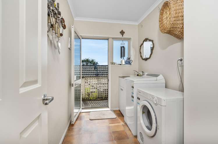 12 Waterside Drive Pyes Pa_16