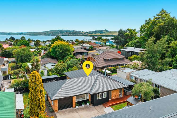 2/15 Kotare Street Hilltop_33