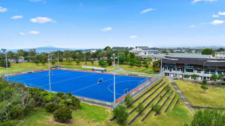 B11/71 Spencer Road Oteha_32