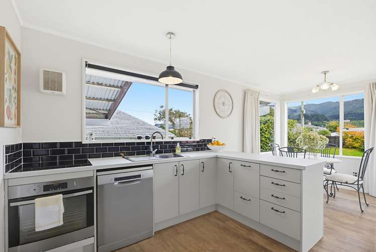 30A Coates Street Tawa_16