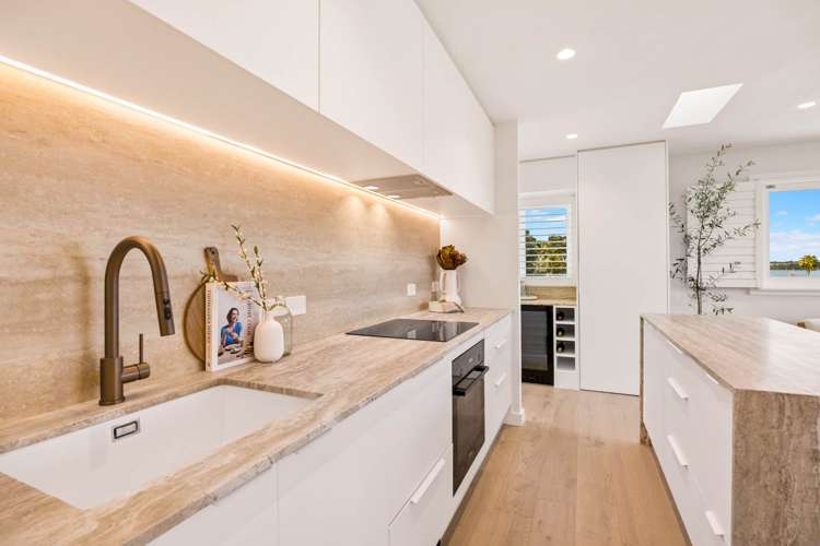 9/44 Sarsfield Street Herne Bay_1