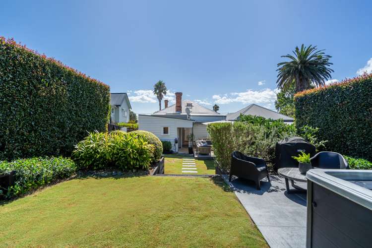 6 Glen Road Stanley Point_2