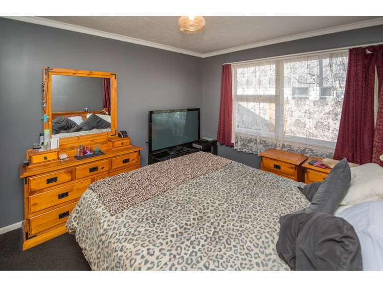 239 Shortland Street Aranui_7