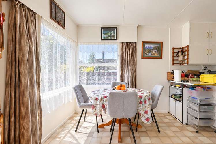 22 Roger Street Pukehangi_5