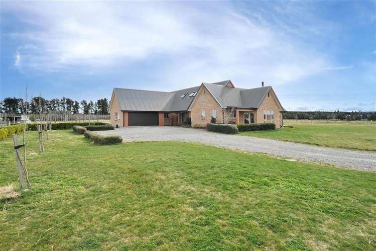 2195 South Eyre Road West Eyreton_20