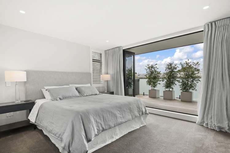 1/8 Blomfield Spa Takapuna_17