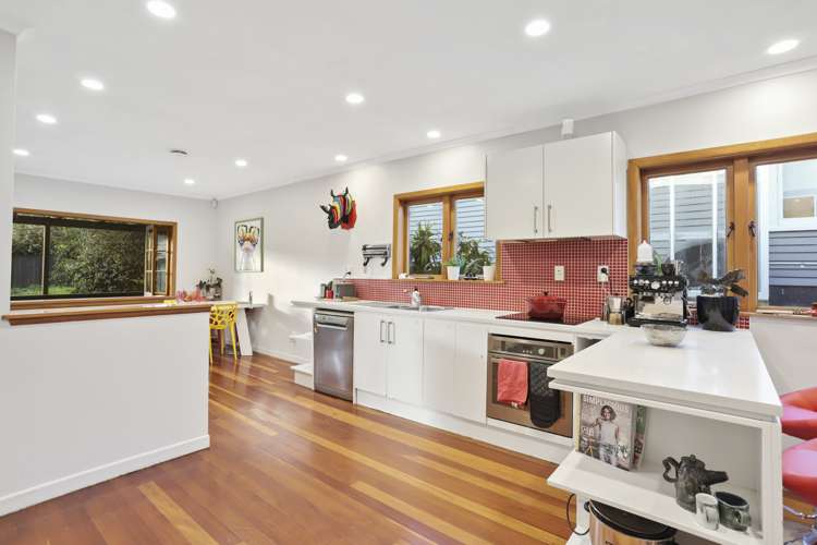 43 Atkinson Road Titirangi_8