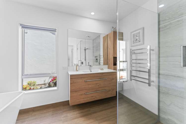 66 Gillespie Place Acacia Bay_12