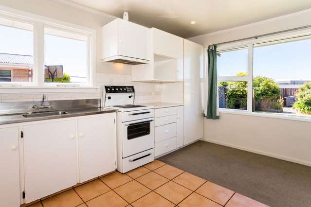 37 Denise Crescent Hornby_4