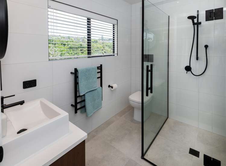 26 Estuary Views Cockle Bay_24