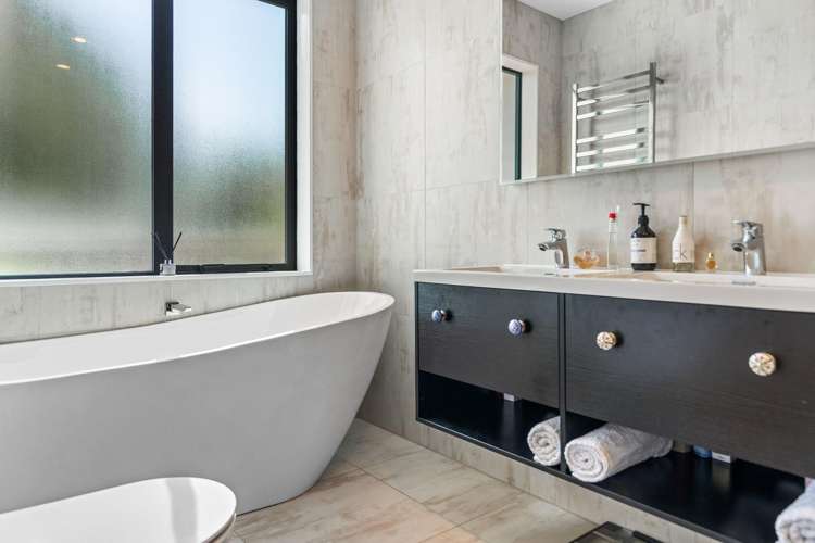 45 Pohutukawa Parade Riverhead_30