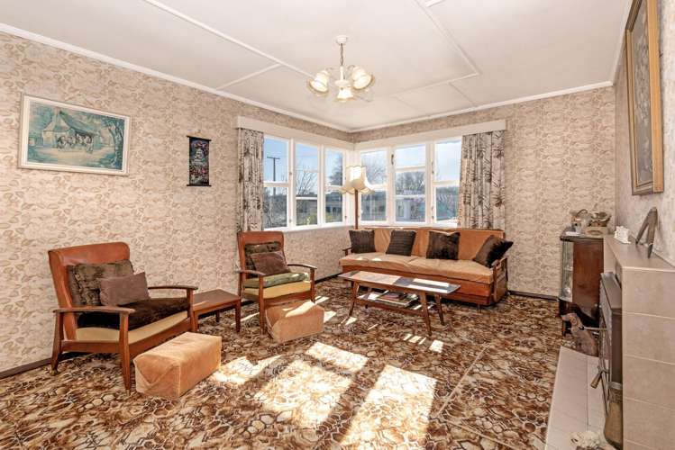 684 Childers Road Elgin_11