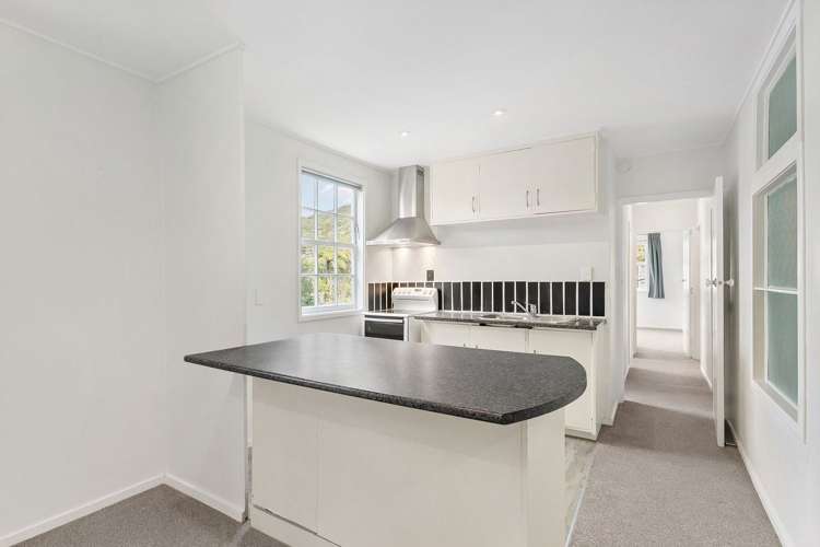 24A Thurleigh Grove_0
