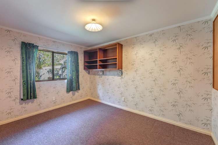 26 County Road Otaki_18