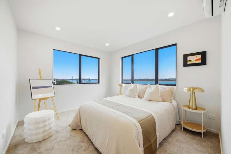 8 Wavecrest Lane Hobsonville_9