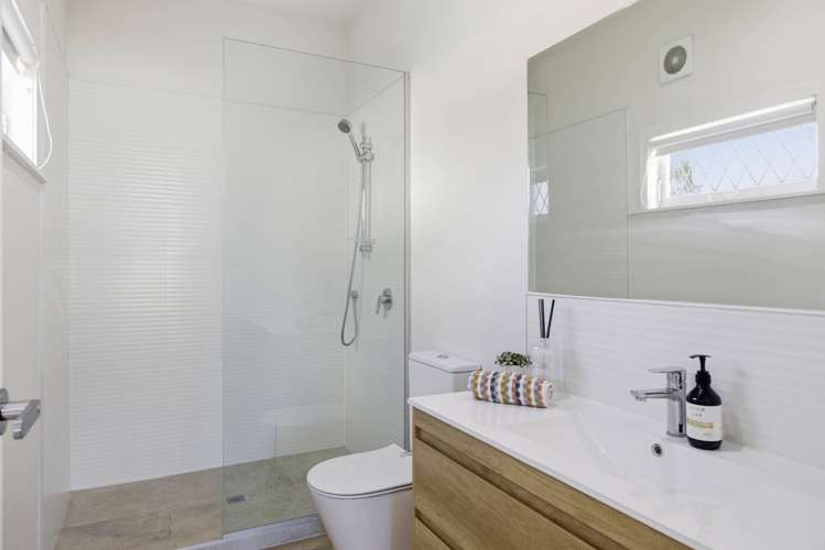 2 Nikau Street New Lynn_15