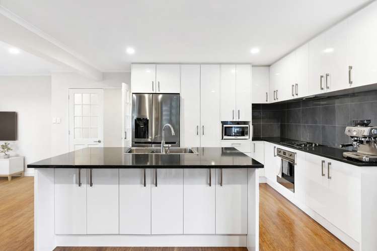 8 Coromandel Crescent_2