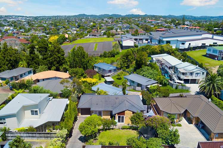 1/13 Tirimoana Road Te Atatu South_24