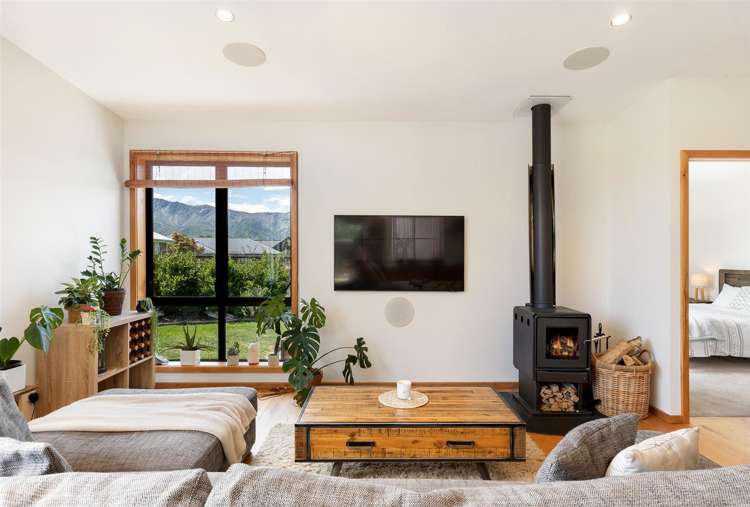 12 Hewson Crescent Lake Hawea_5