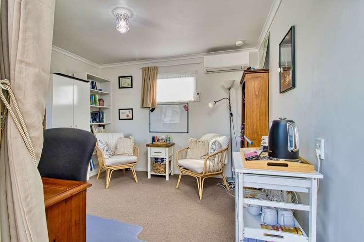 166 Portsmouth Road Flaxmere_14