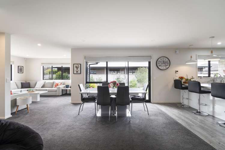 45 Pharazyn Street_4