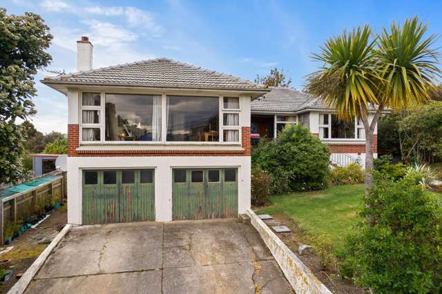 Elevated in Kew, Ready for the Next Chapter