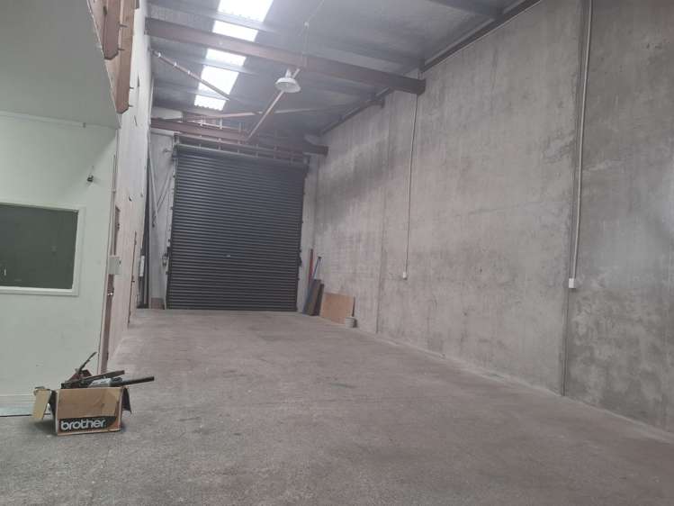 E/12 Paramount Drive Henderson_4