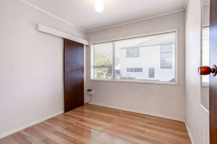 1/4 Celina Place Browns Bay_8
