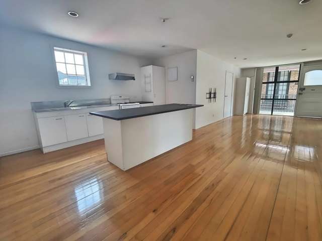 Unique Live and Work Space Eden Terrace