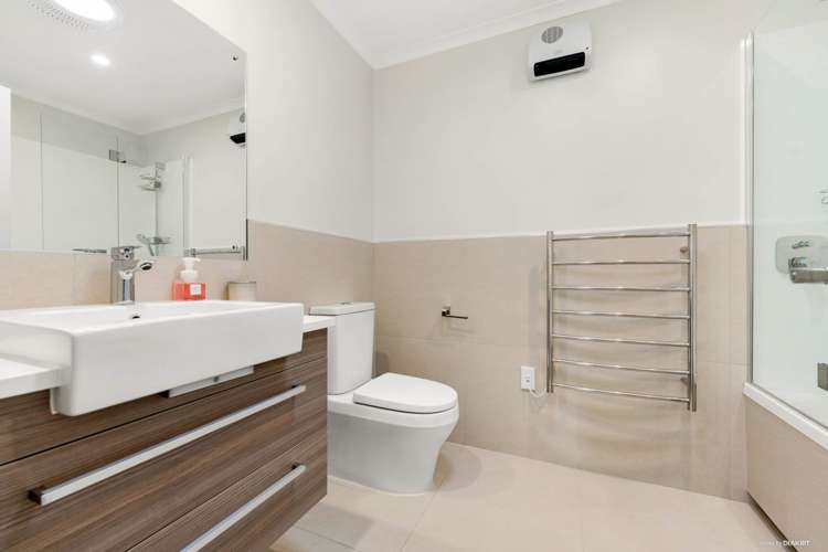 23 Haddington Drive Flat Bush_7