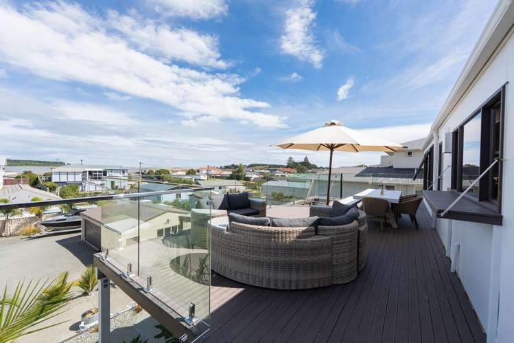 8 Roore Street Foxton Beach_5