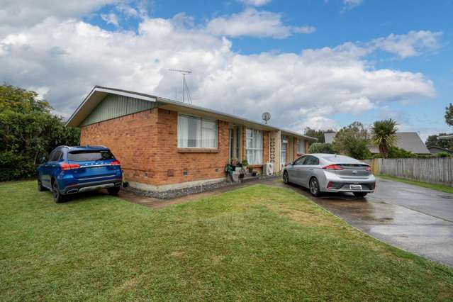 2x Units On One Title