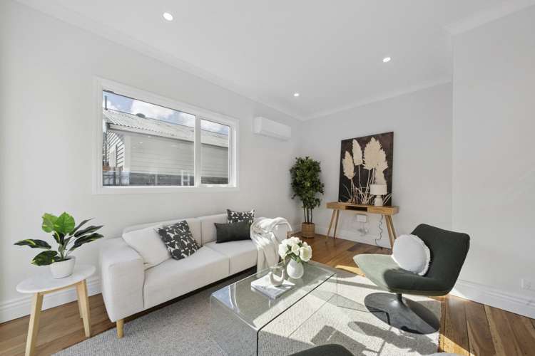 68 Derwent Street Island Bay_11