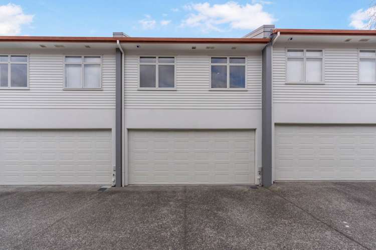 4/44 Carlos Drive Flat Bush_17