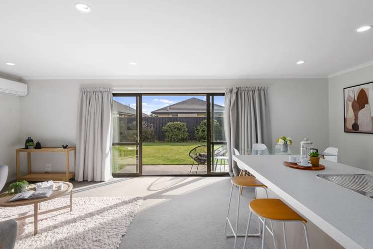 49 Farnborough Way Rolleston_5