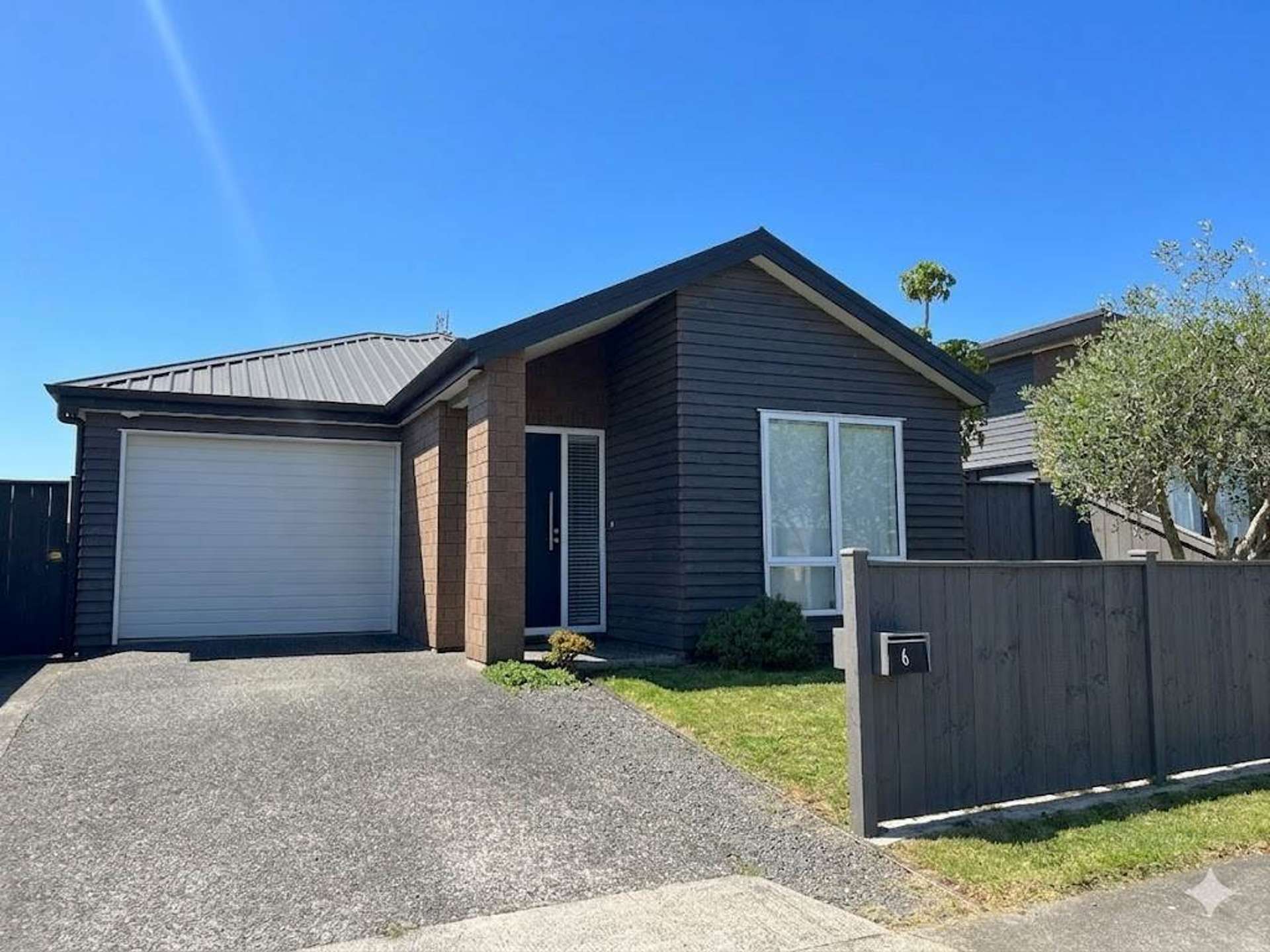 6 Koropupu Street Pukekohe_0