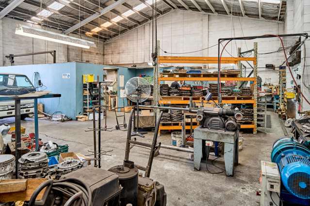 28 Montgomery Crescent Clouston Park_4