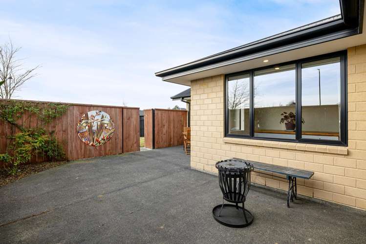 14 Eastfield Drive Lincoln_21